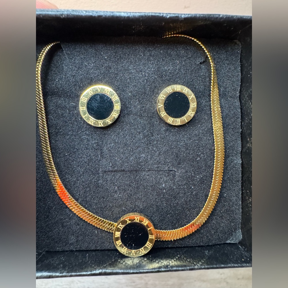 Gold and Black Roman Numeral Jewelry Set